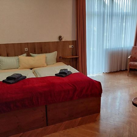 Landhotel Waldschloesschen Mit Gaststube Sohland an der Spree エクステリア 写真