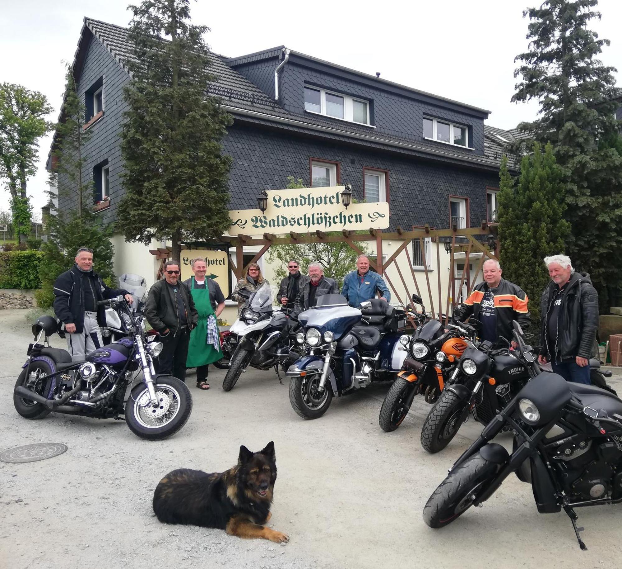 Landhotel Waldschloesschen Mit Gaststube Sohland an der Spree エクステリア 写真