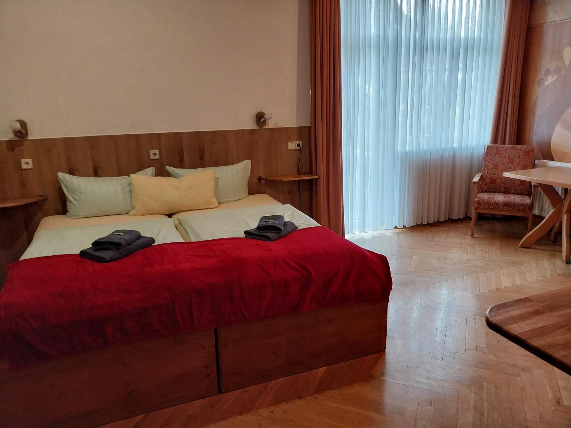 Landhotel Waldschloesschen Mit Gaststube Sohland an der Spree エクステリア 写真