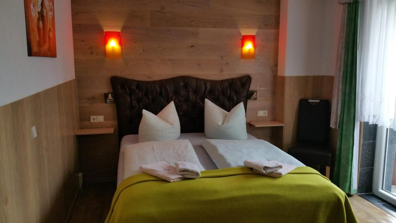 Landhotel Waldschloesschen Mit Gaststube Sohland an der Spree エクステリア 写真